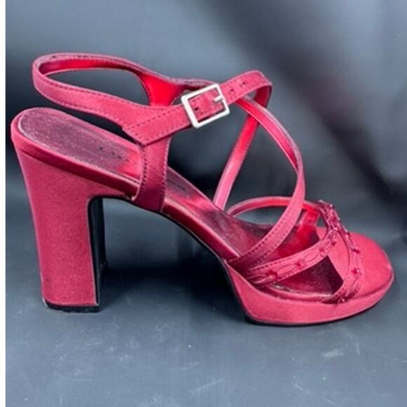 "UNLISTED" Strappy, Red, Chunky Heel, Bead Accents,Size 8,Dark Romance,Y2K,Dance - Picture 12 of 16